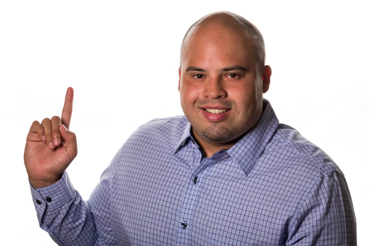 Carlos Bustamante Headshot